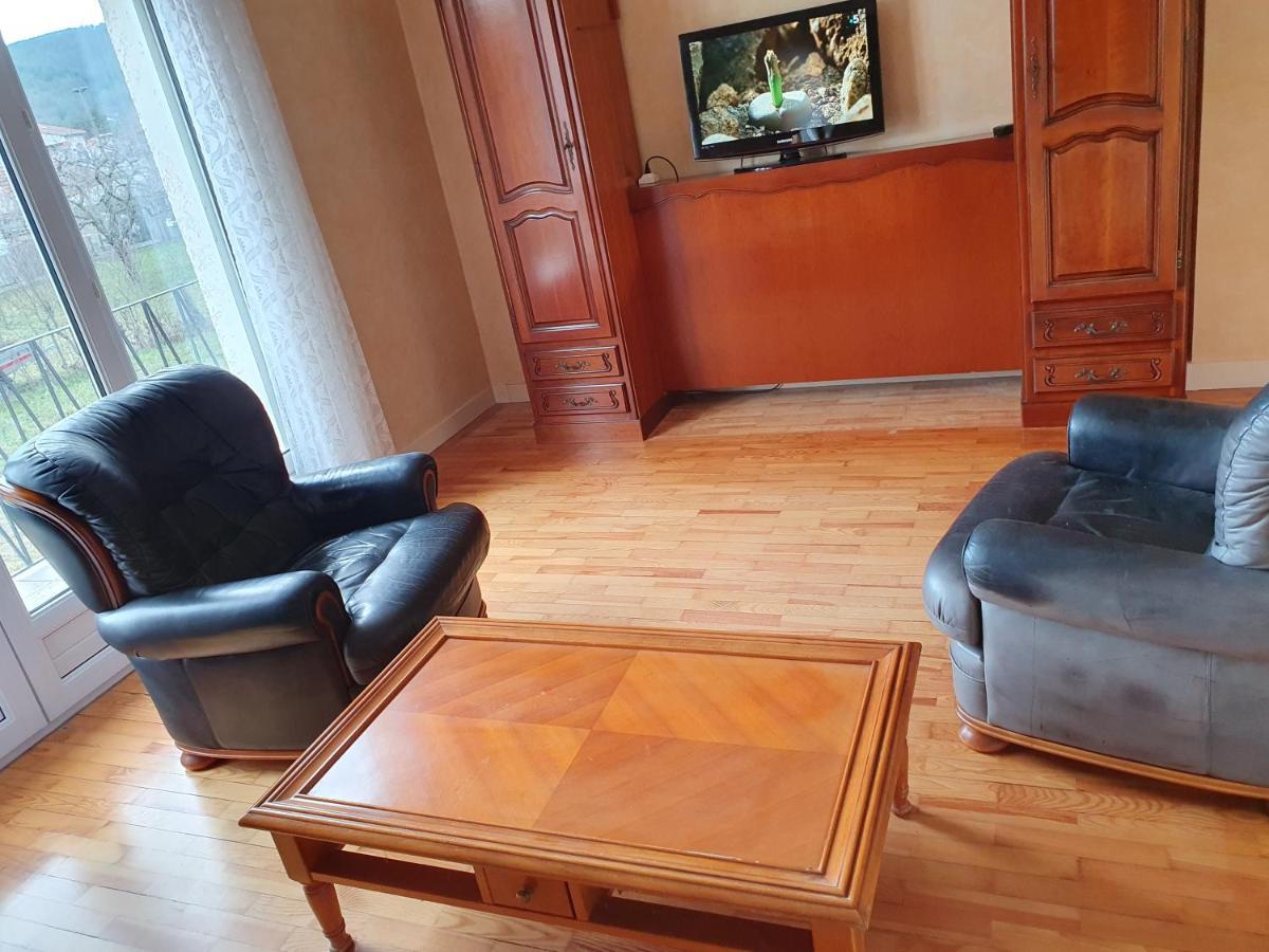 Appartement La Bourzede F3 à Langeac Extérieur photo