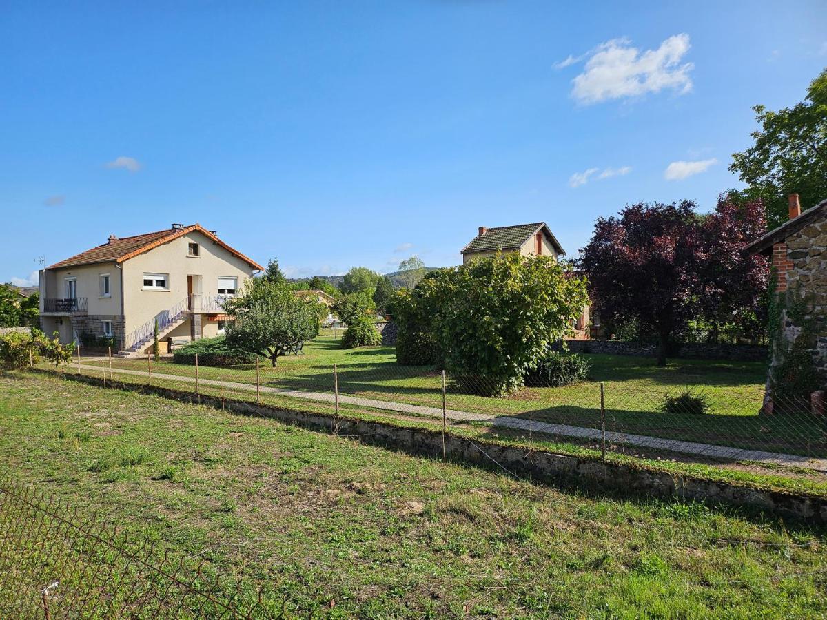Appartement La Bourzede F3 à Langeac Extérieur photo