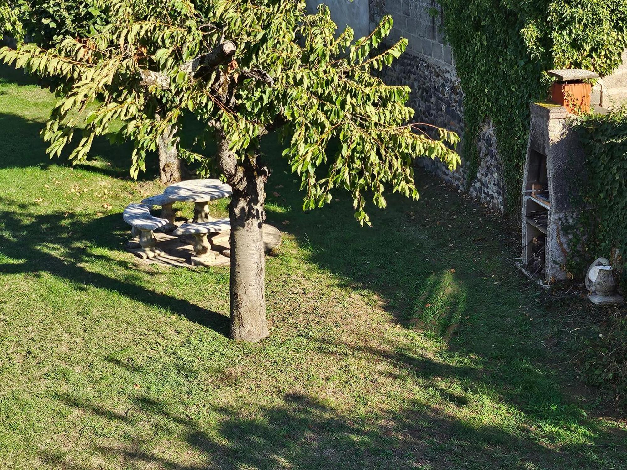 Appartement La Bourzede F3 à Langeac Extérieur photo